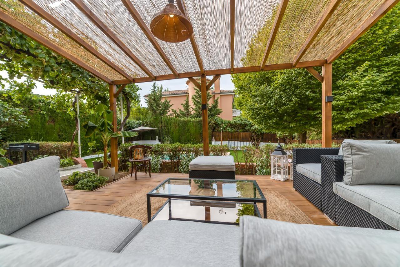 Chalet Con Piscina En Entorno Idilico ลาซูเบีย ภายนอก รูปภาพ