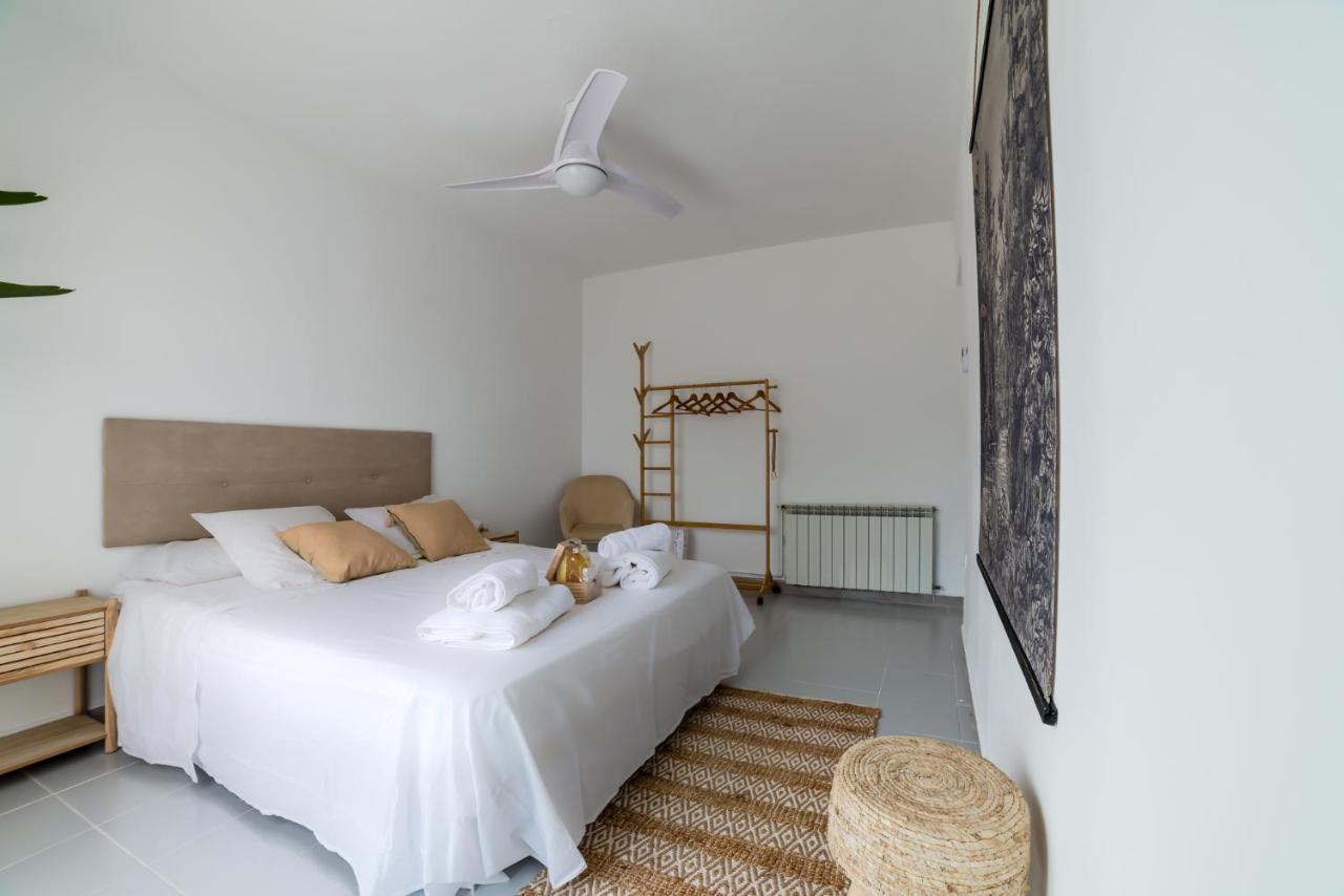Chalet Con Piscina En Entorno Idilico ลาซูเบีย ภายนอก รูปภาพ