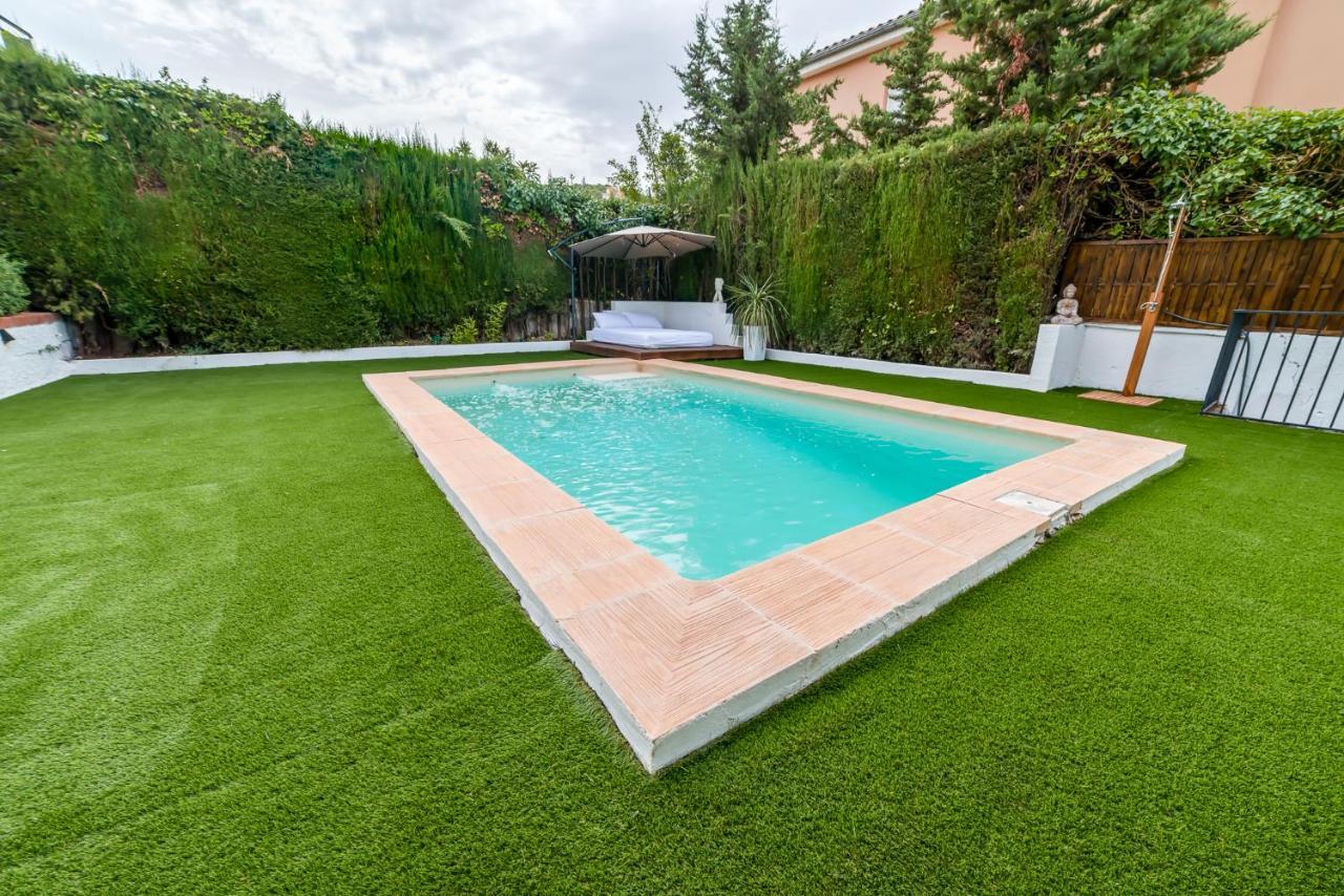 Chalet Con Piscina En Entorno Idilico ลาซูเบีย ภายนอก รูปภาพ
